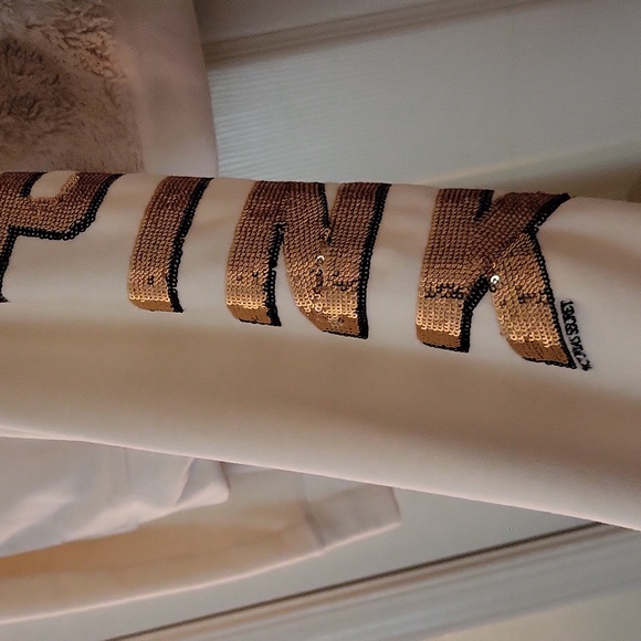 VICTORIA SECRET (PINK)SWEAT SUIT - Picture 9 of 17